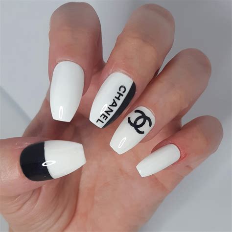 coco chanel nagels|luxury chanel nails.